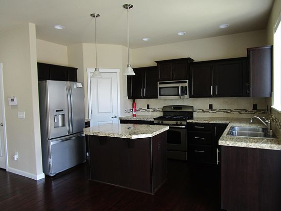 4th image of 2509 164th St E