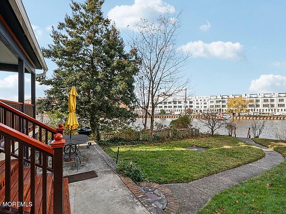 5th image of 60 Lake Avenue