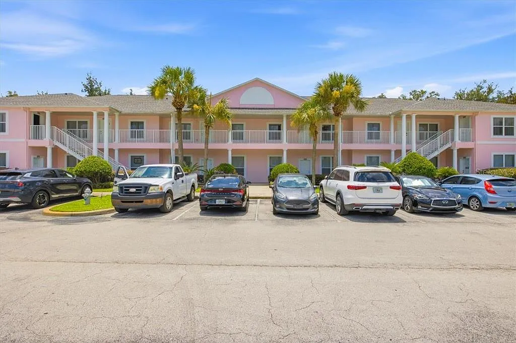 3 bed, 2.0 bath, 1484 sqft, $1,800 — Photo 1
