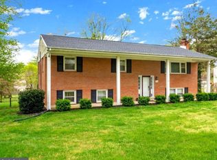 6705 Newington Rd, Lorton, VA 22079