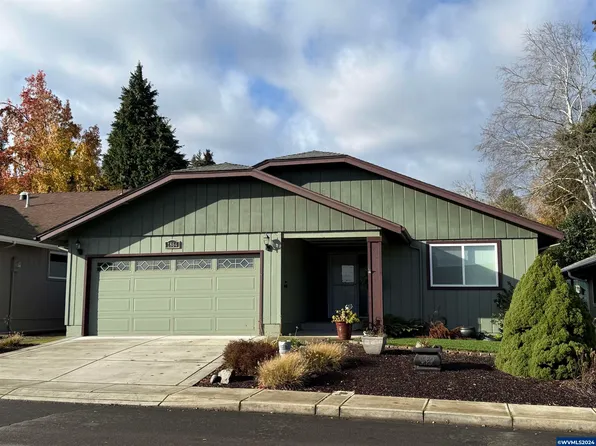 1864 Woodstock Cir NW, Salem, OR 97304