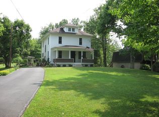 328 Drain Rd, Mineral Wells, WV 26150