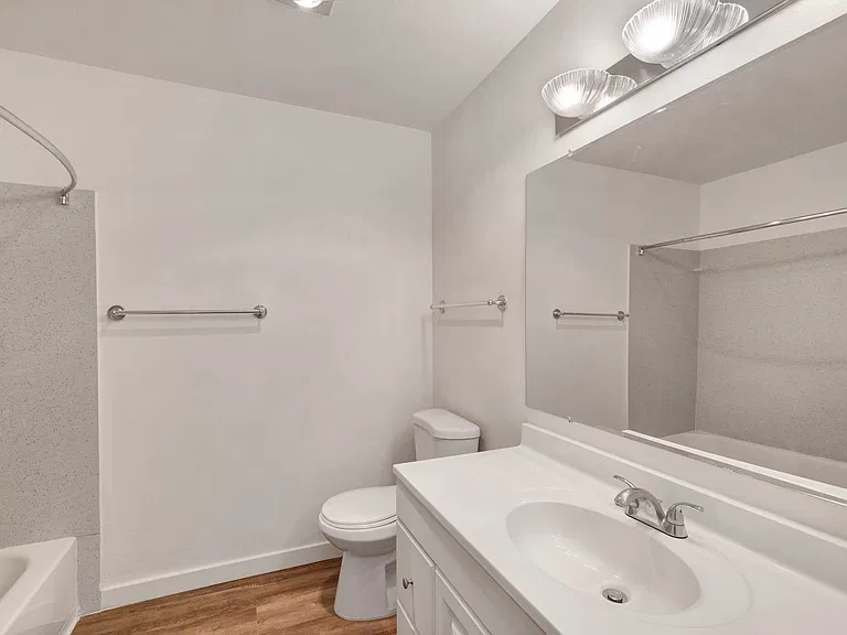 WoodAcre Apartments — Photo 46