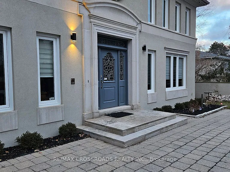200 The Bridle Path — Photo 3