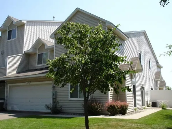 633 Kingfisher Ln APT H, Woodbury, MN 55125