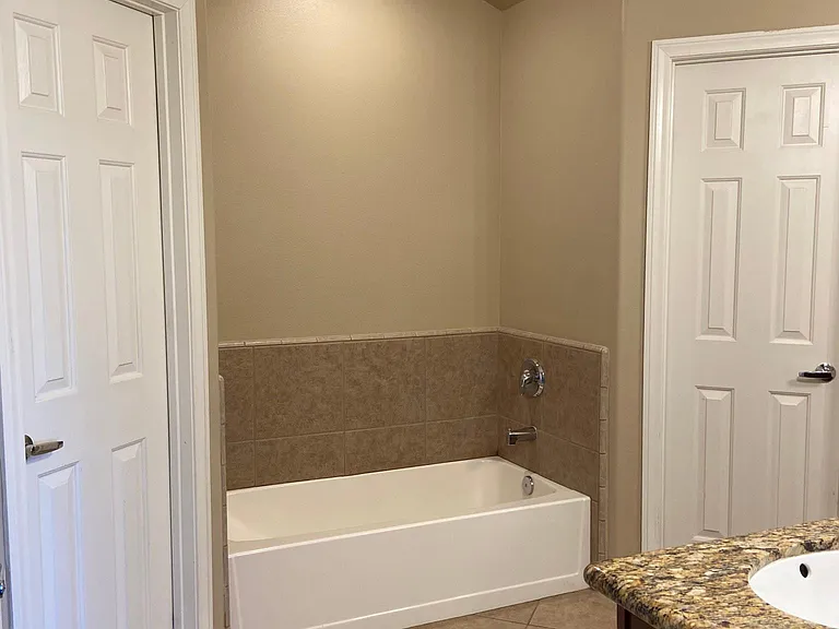 1317 Garfield Ave — Photo 26