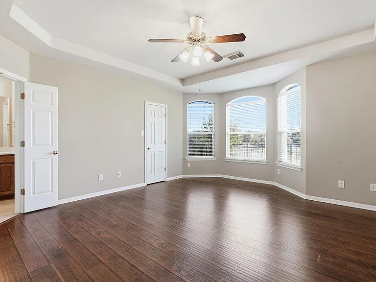 904 Winding Creek Pl — Photo 16
