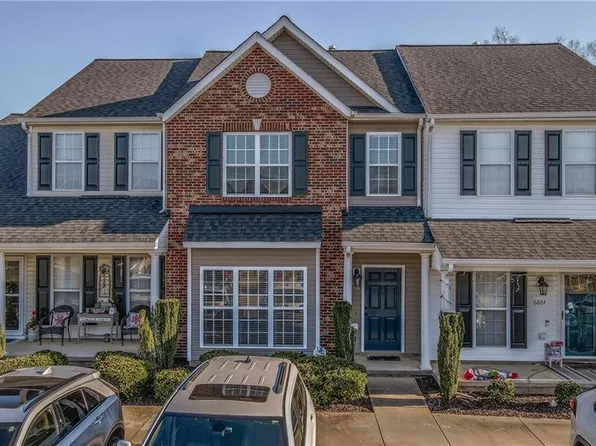 6886 Derby Run Dr, Whitsett, NC 27377