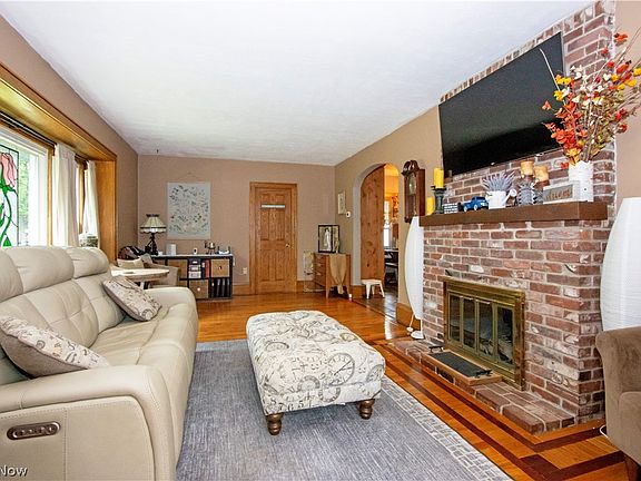 2nd image of 4035 Brookside Ct