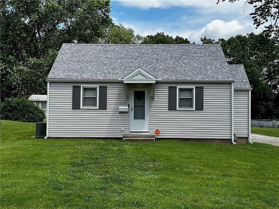 1st image of 1705 S Hands St