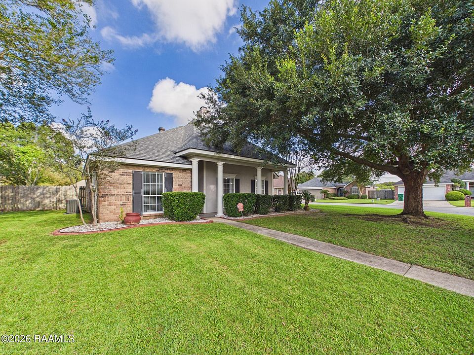 1st image of 119 Tulip Tree Ln