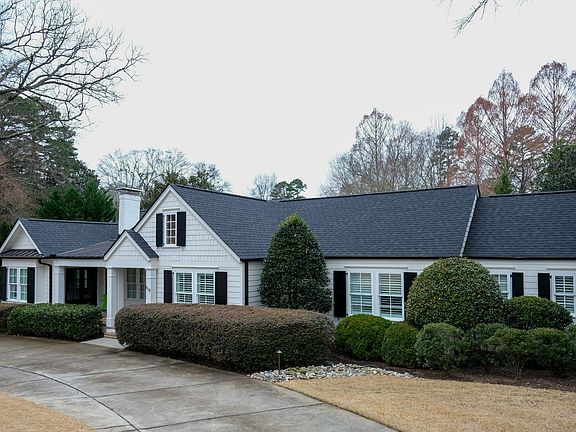 2nd image of 119 Country Club Dr
