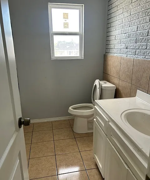 223 E Park St #6 — Photo 15