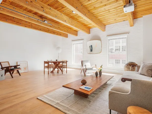 136 Baxter Street image 1 of 15