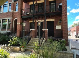 1543 W George St APT 1, Chicago, IL 60657