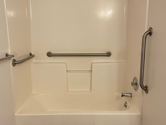 Accessible tubs and showers