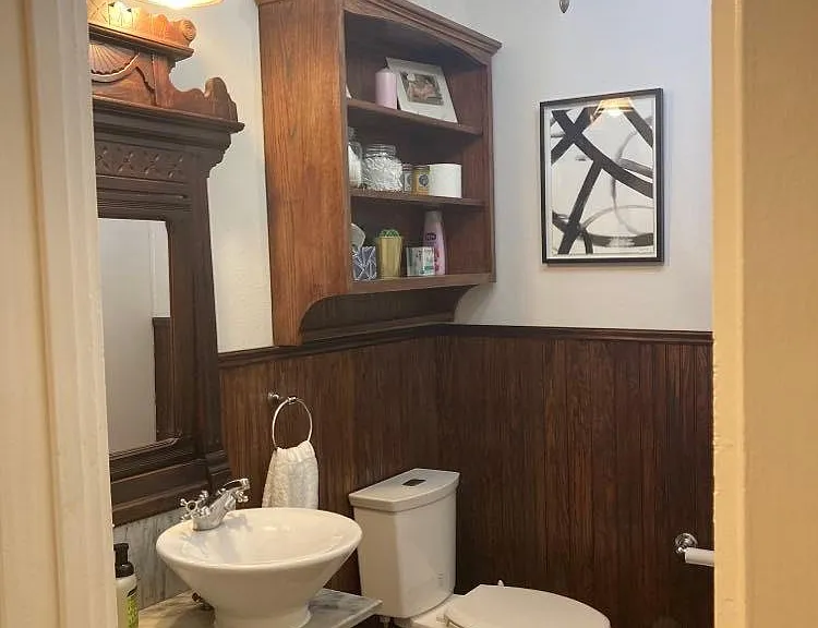 5724 Worth St — Photo 24