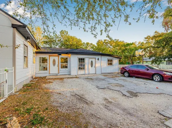 1339 13th St W, Bradenton, FL 34205