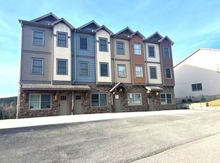 55 Creekside Dr, Snowshoe, WV 26209