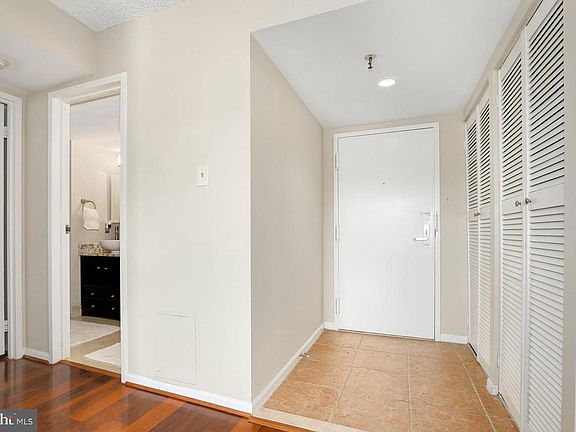 4th image of 7401 Westlake Ter APT 514