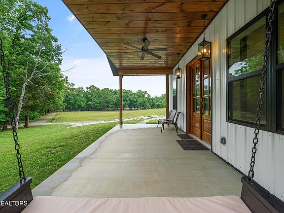 4th image of 262 Pattie Gap Rd