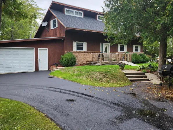 19688 Evergreen Rd, Presque Isle, MI 49777