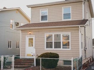 33 Pine St FLOOR 2, Lodi, NJ 07644