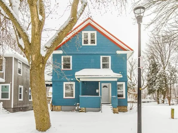 669-671 Frost Ave, Rochester, NY 14611