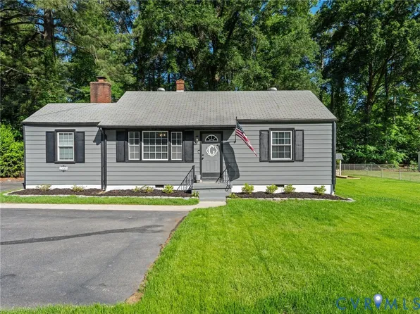 25006 River Rd, North Dinwiddie, VA 23803