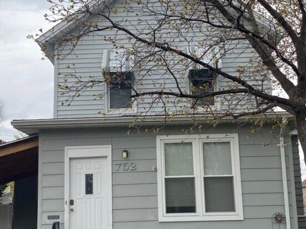 752 W King St