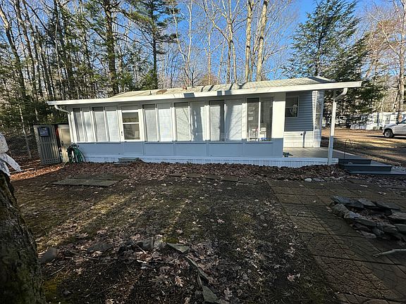 4th image of 150 Chapel Road #817