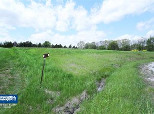 464 Candle Light Ct, Manitowoc, WI 54220