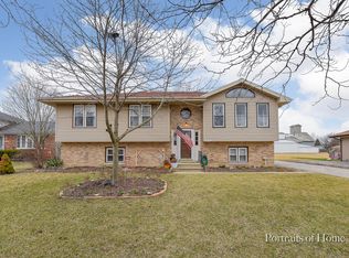 2405 Ruth Fitzgerald Dr, Plainfield, IL 60586