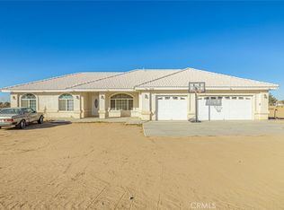 6076 Solano Rd, Phelan, CA 92371
