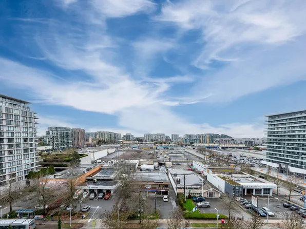 5580 No 3 Rd #1008, Richmond, BC V6X 0R8