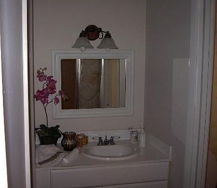 1st image of 20047 E Oakmont Cir