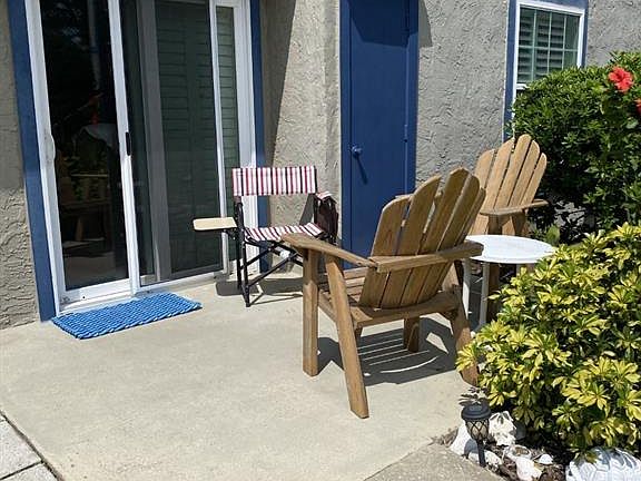 3rd image of 872 Bay Breeze Way
