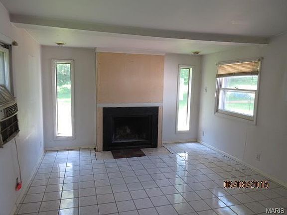 2nd image of 732 Kelvin Dr