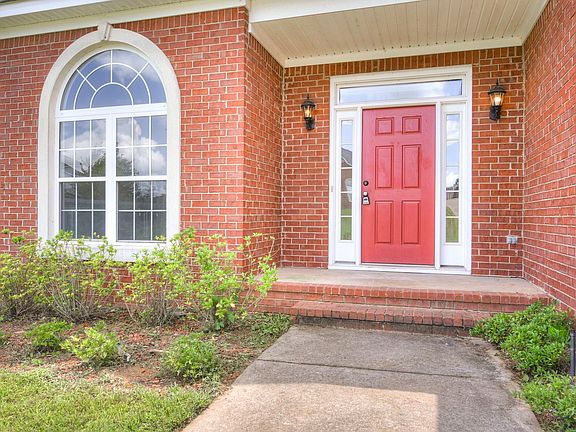 4th image of 4855 Somerset Dr