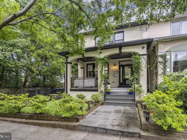 2819 Bellevue Ter NW, Washington, DC 20007