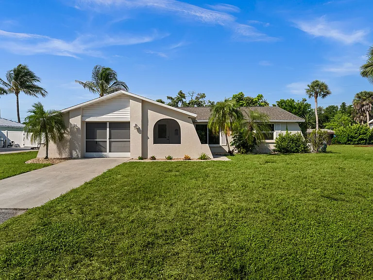 4221 Triton Rd — Photo 2