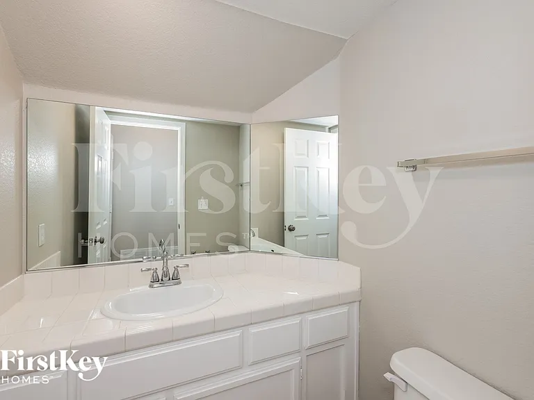 277 Fairbrook Dr — Photo 16