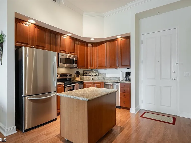 2825 Palm Beach Blvd #703 — Photo 7