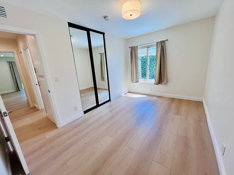 23992 Woodstone St — Photo 16