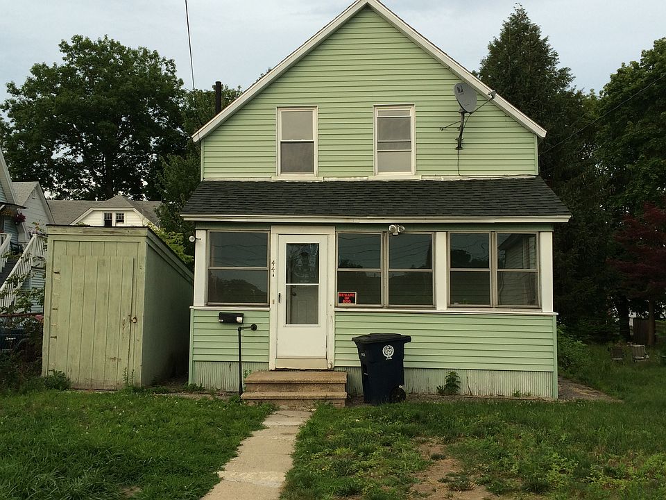 1st image of 44 Harbor Ave