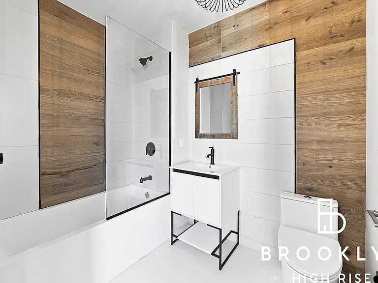 1286 New York Ave #5B — Photo 7