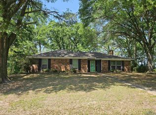 7 Kelly Ct, Longview, TX 75605