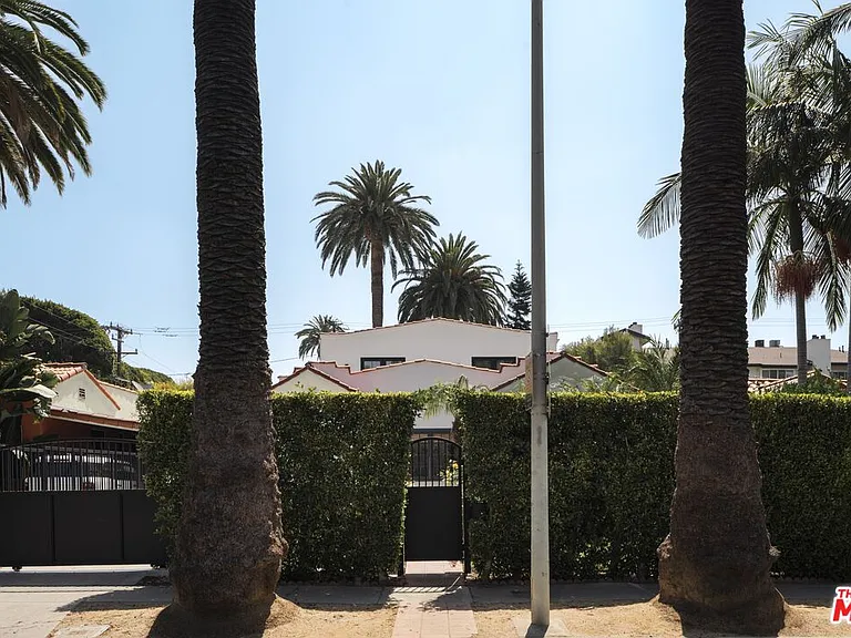730 Westbourne Dr — Photo 20