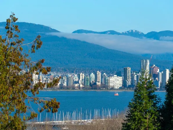 4426 W 4th Ave, Vancouver, BC V6R 1N6