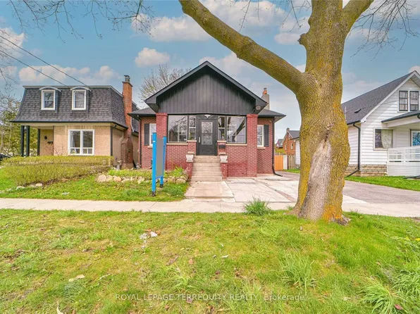 290 Gliddon Ave, Oshawa, ON L1H 1Z3
